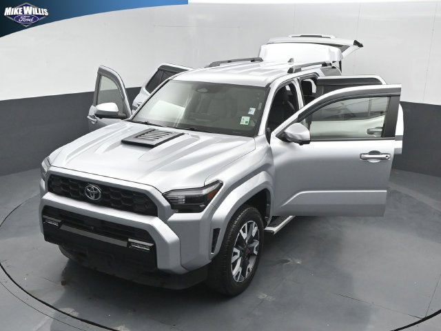 2025 Toyota 4Runner Base