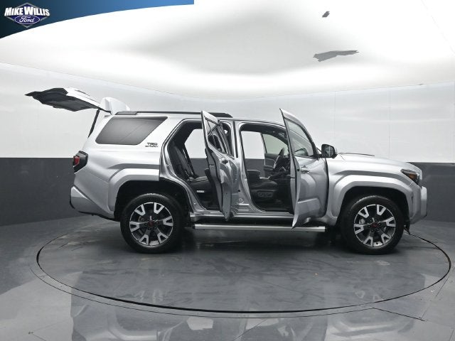 2025 Toyota 4Runner Base