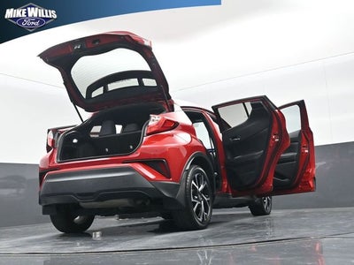 2022 Toyota C-HR XLE