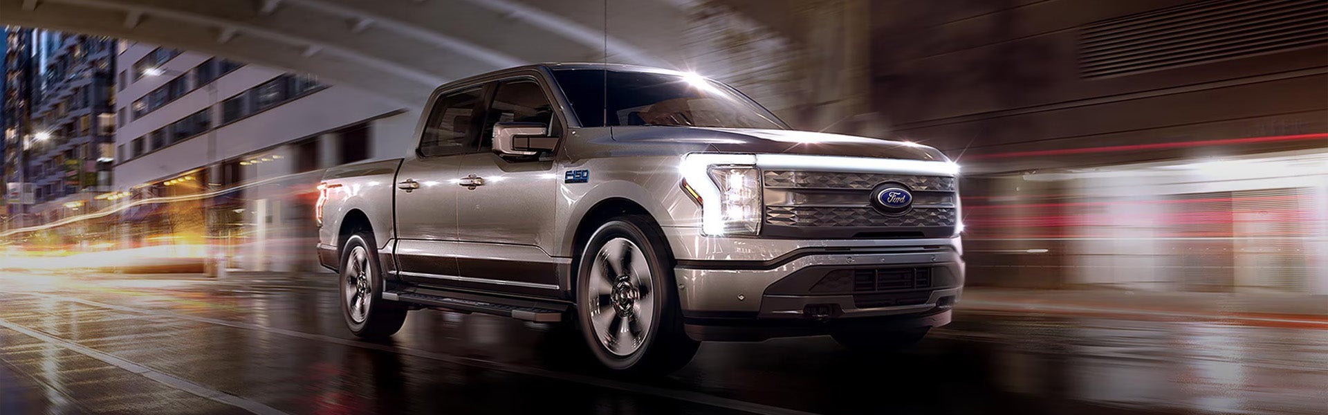 2025 Ford F-150 LightningHero