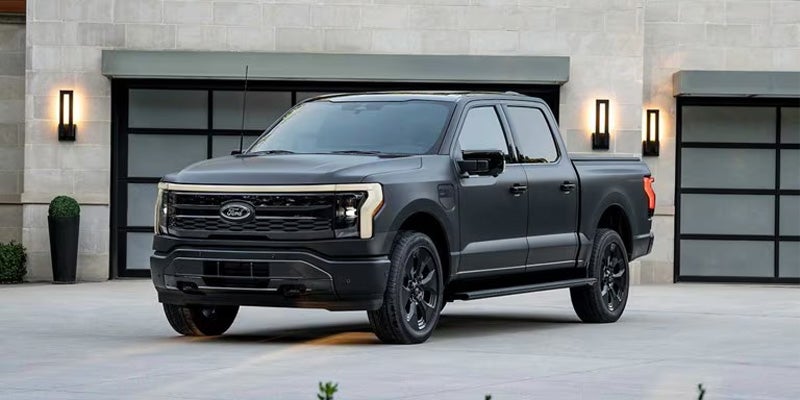 2025 Ford F-150 Lightning Front