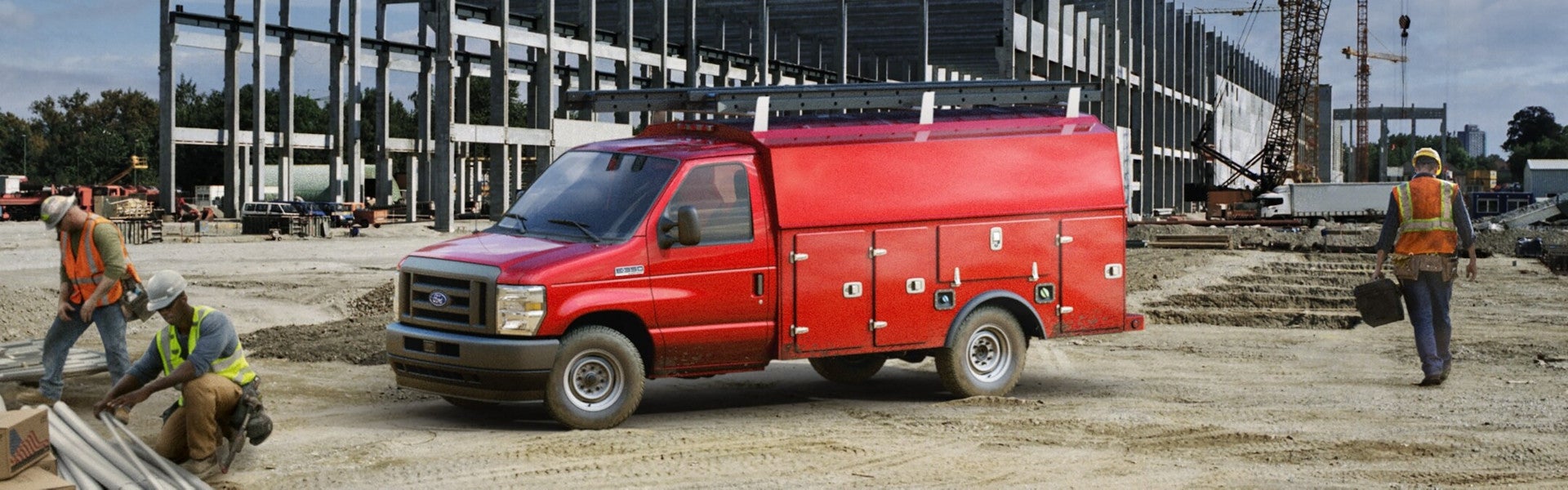 2024 Ford E-Series Cutaway Hero