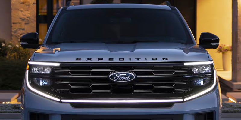 2025 Ford Expedition Front